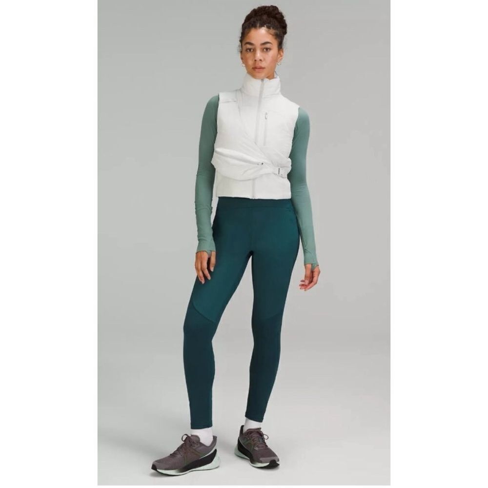 LULULEMON TECH FLEECE HR RUN TIGHT 28" in GREEN JASPER Size 2
$198